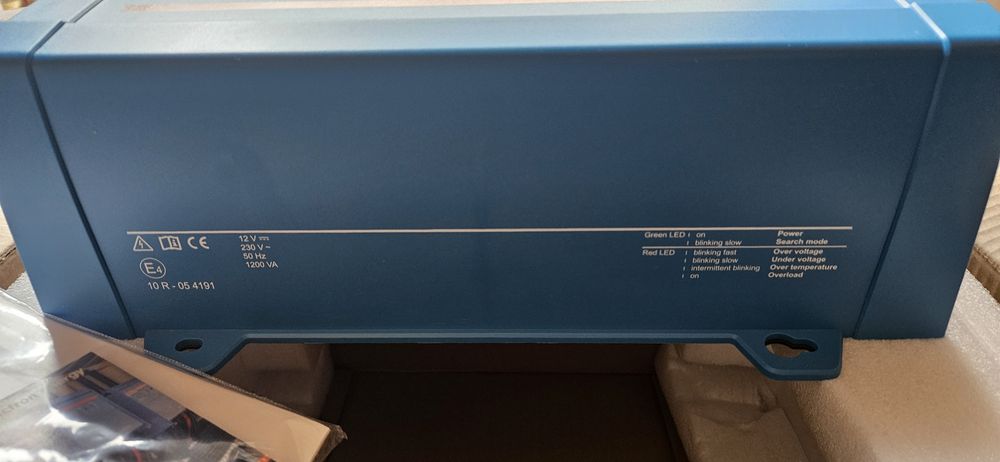 Инвертор Victron 12/1200