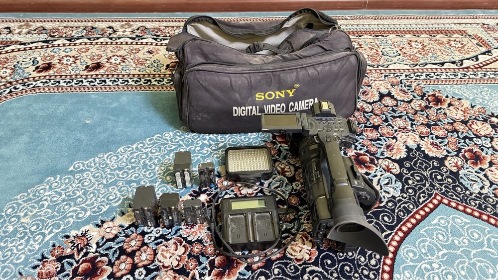 Sony Ax 2000 сатылады