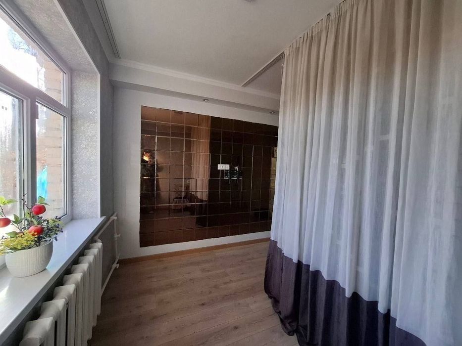 Продаётся 1/5/5 Ул Новомосковская ориентир стадион старт с ремонтом