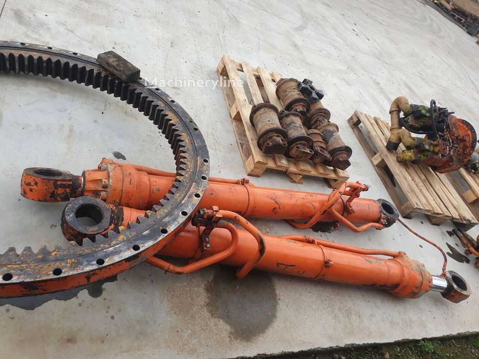 Cilindru hidraulic pentru excavator Fiat-Hitachi FH 330