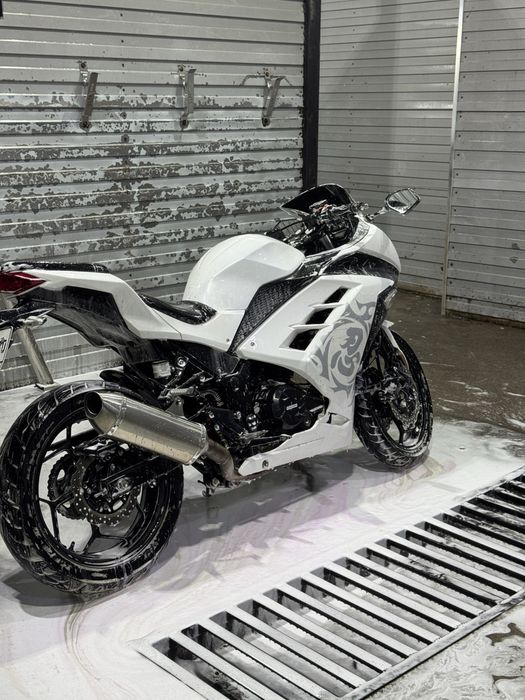 Motosikl kawasaki ninja
