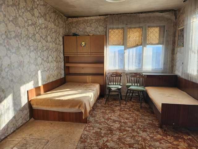 Продава се Четиристаен апартамент в Търговище, Център - 120 кв.м за 723 €/кв.м - Снимка #3