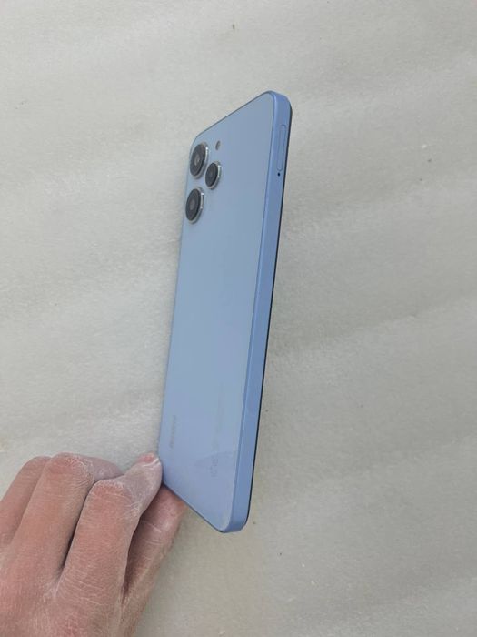 Redmi 12 8/256Gb idial iPhone ga obmen bor sieochni sotiladi