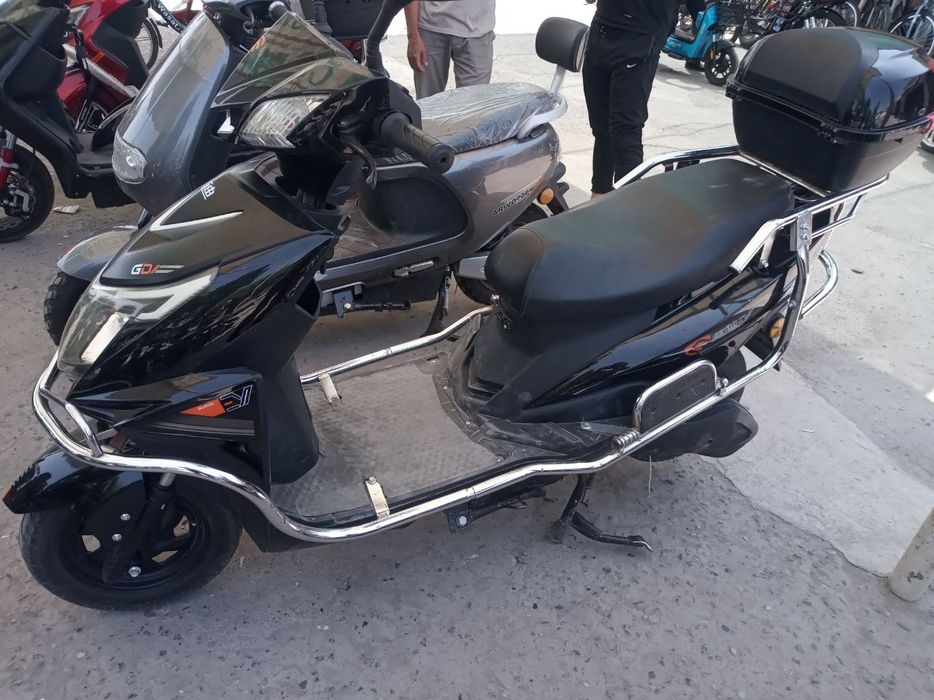 Скутор електритскый