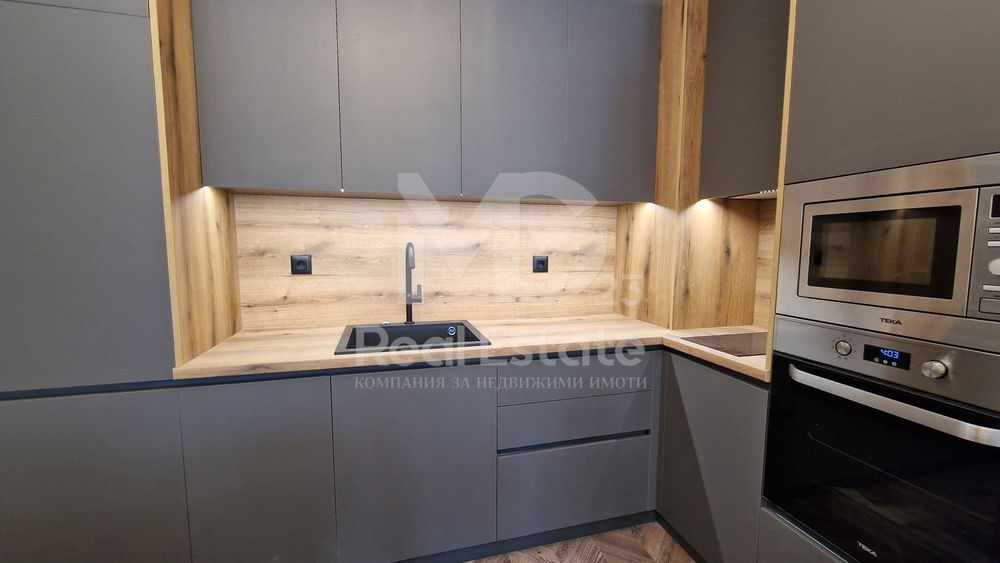 Продава се Двустаен апартамент в Пловдив, Христо Смирненски - 70 кв.м за 2072 €/кв.м - Снимка #3