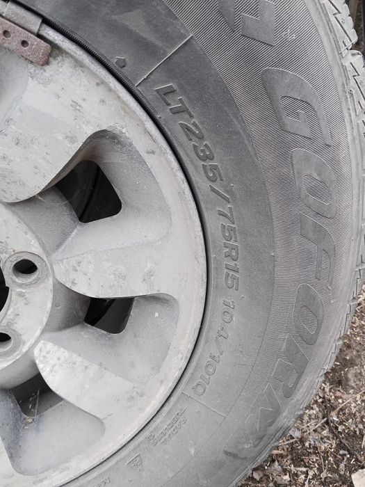 Продам комплект диски с резиной