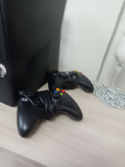 Xbox 360 Slim прошитая