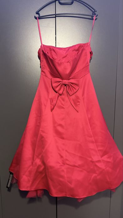 Официална рокля, става за бална