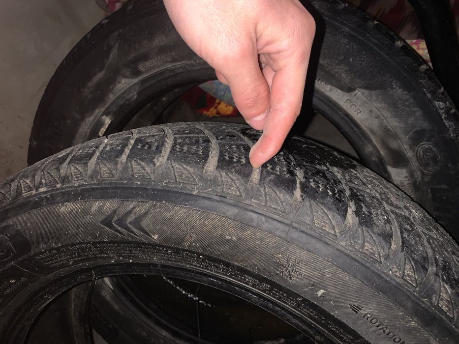 Срочно продам зимний покрышки