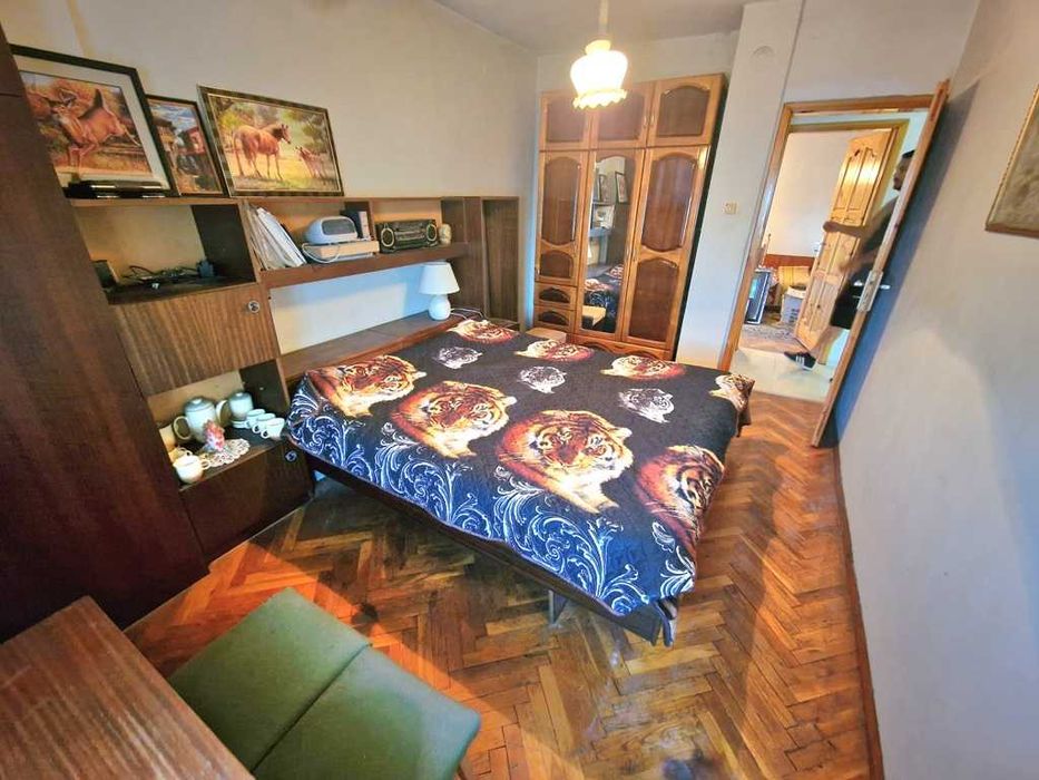 Продава се Тристаен апартамент в Благоевград, Широк център - 107 кв.м за 851 €/кв.м - Снимка #4