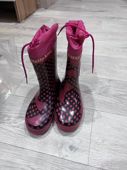 Продам резиновые сапоги