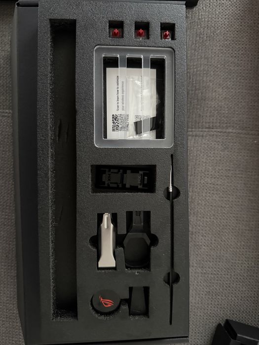 Tastatura mecanica Asus ROG Azoth