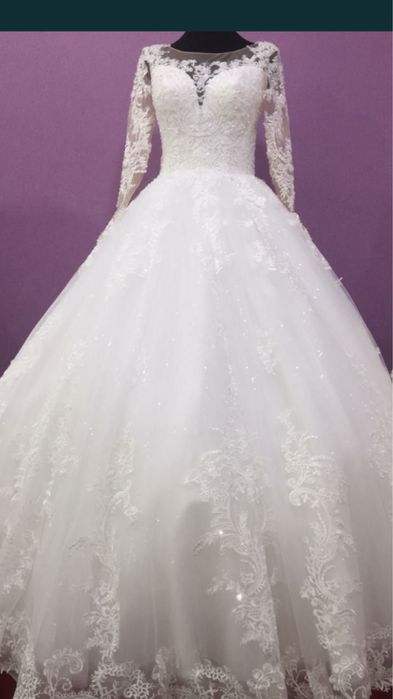 Свадебное платье