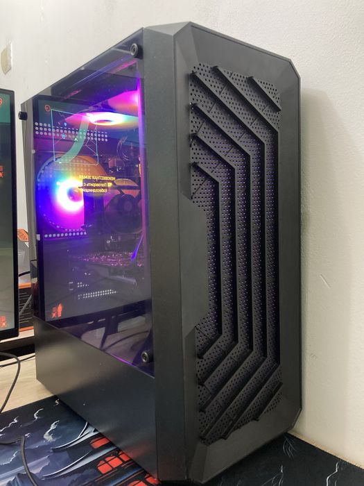 Игровой компьютер в комплекте