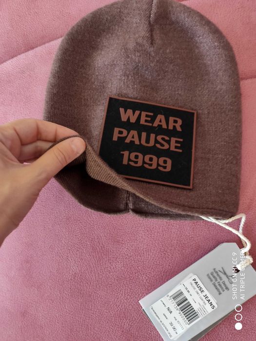 Pause Jeans нова зимна шапка с лого
