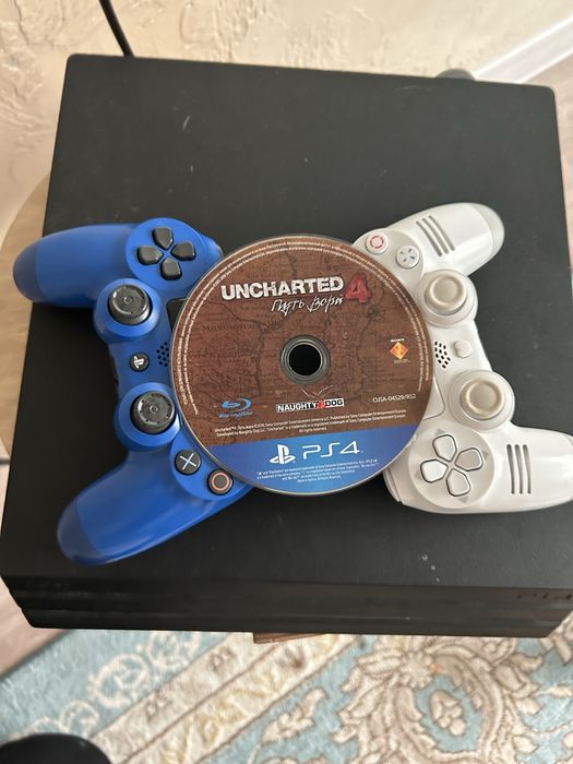 Ps 4PRO Тап таза жасап тұр