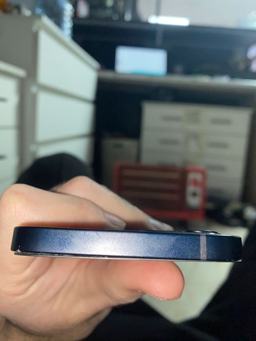 Продам или обмен Iphone 12