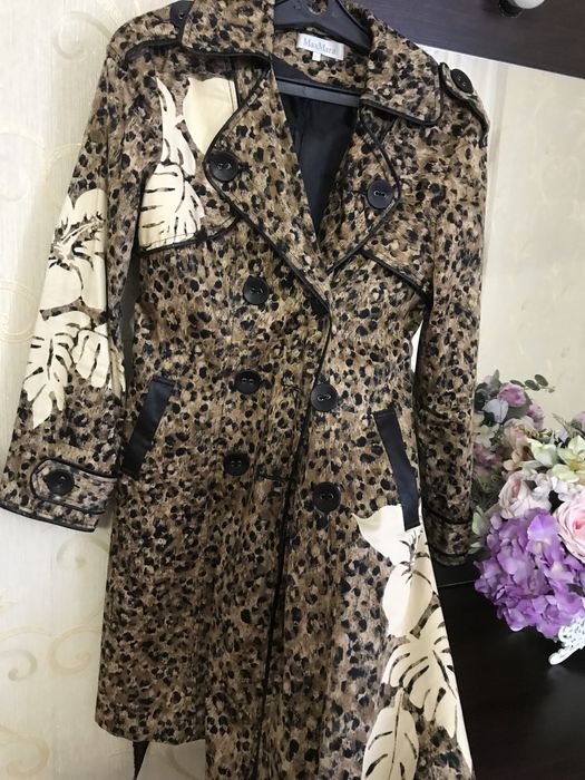 Плащ продам