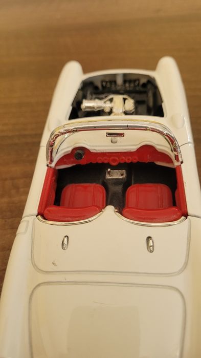 Machete auto 1/24 Citroen T.A. 15 CV si 1957 Chevrolet Corvette cu defecte