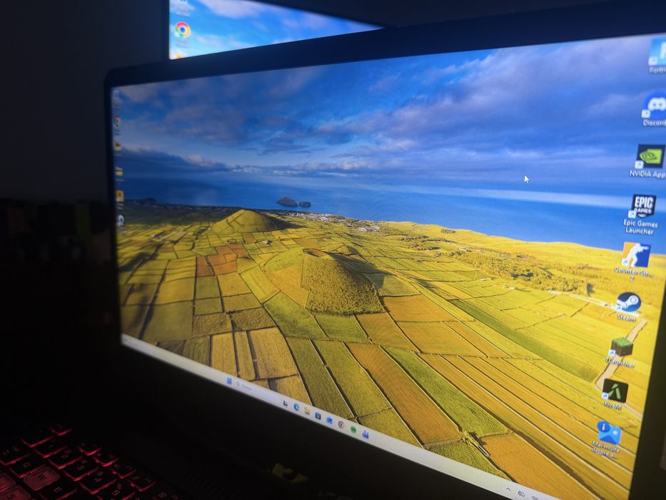 Vand laptop Ryzen 5 3750h cu gtx 1650
