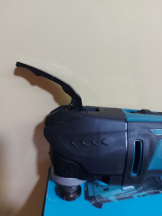 Нов мултифункционален инструмент(мултитул)Makita DTM51z