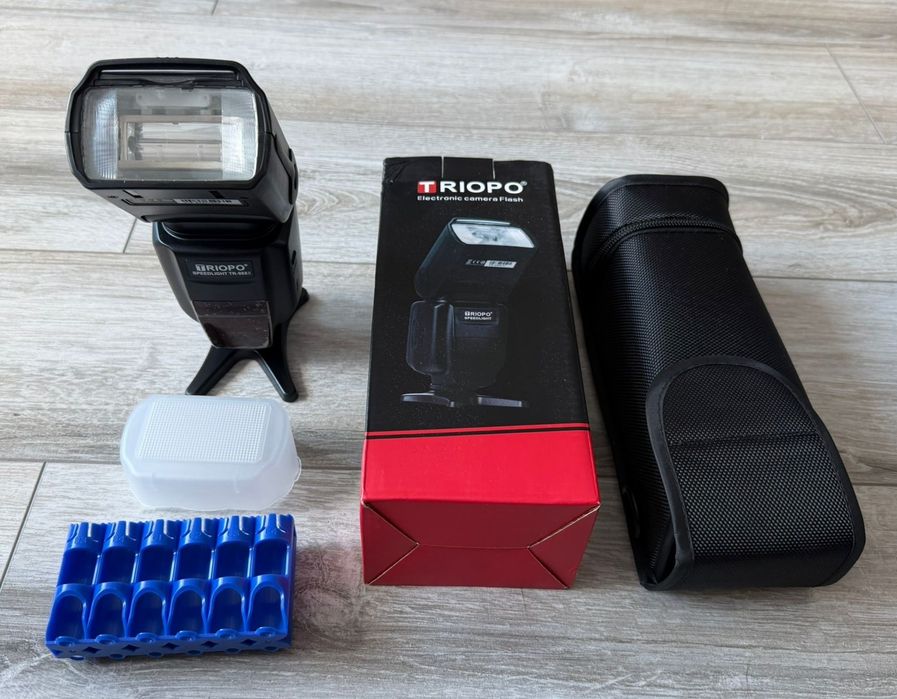 Светкавица Triopo TR-988 II за фотоапарат Nikon и Canon