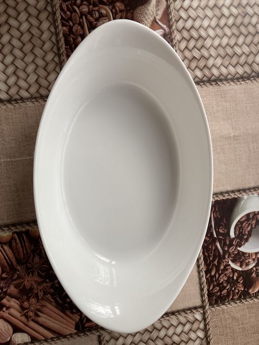 Тави от опалово стъкло