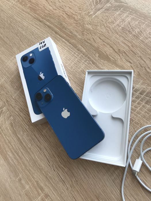 Продам 13 мини 256гб