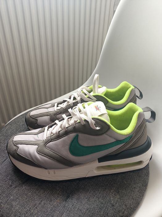 Adidași Nike Air Dawn