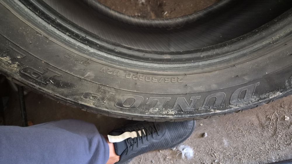 Шину б/у Dunlop 285/50/R20 лето