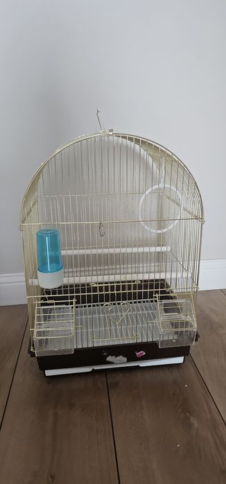 Продам клетки для попугая