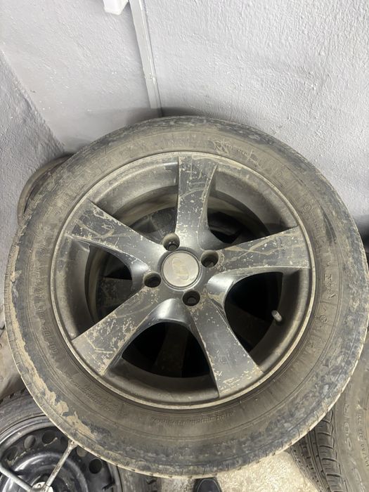 Продам диски с шинами
