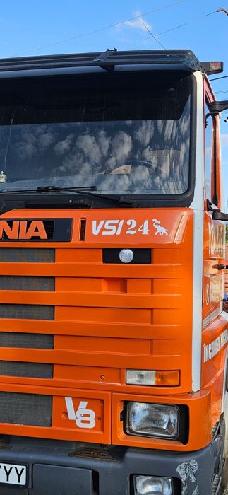 Vând sau schimb scania cu macara