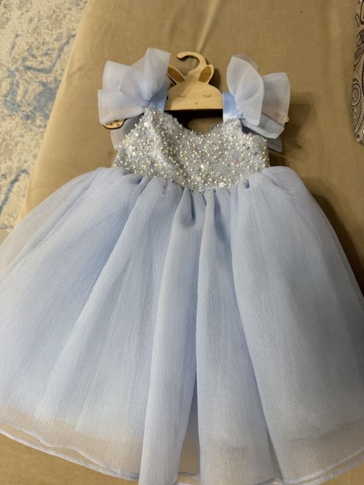 Нарядное платье для девочки (2–3 года)