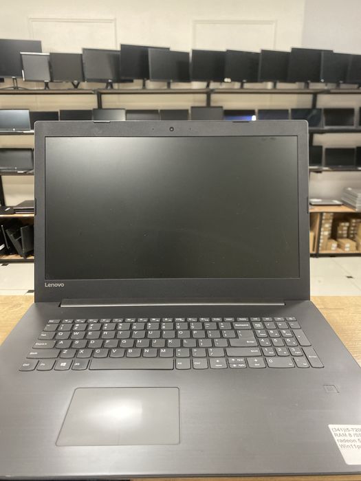 Ноутбук Lenovo i5-7200u/RAM8/SSD240/Radeon 530