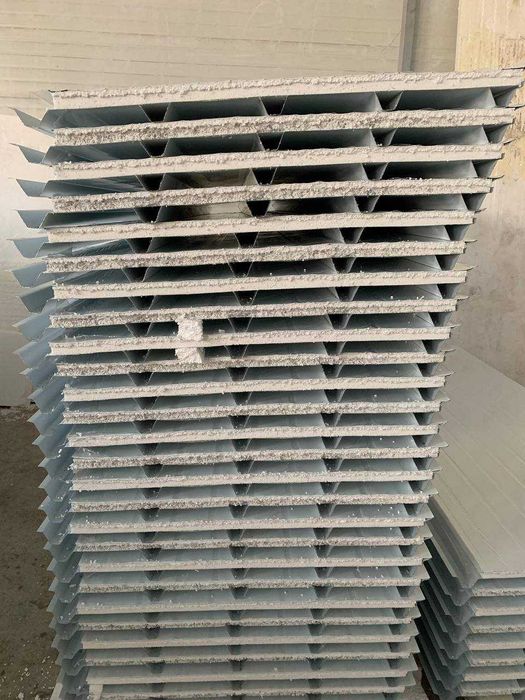 Сэндвич-панели и Пенопласт