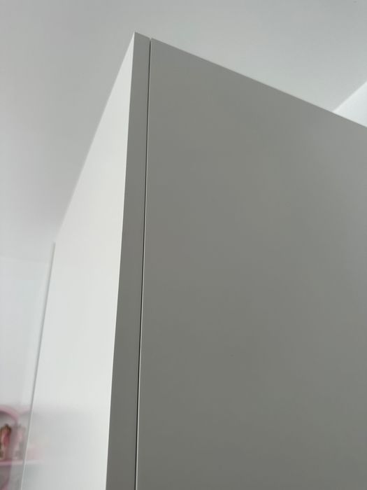 Pat 140x200 detaliu inox+ dulap MDF litera A –impecabil, cameră fetiță