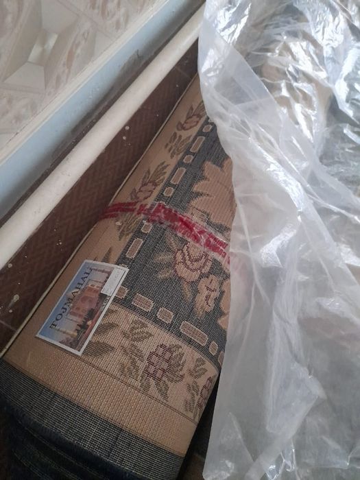 Продам ковры оригинал 5на3