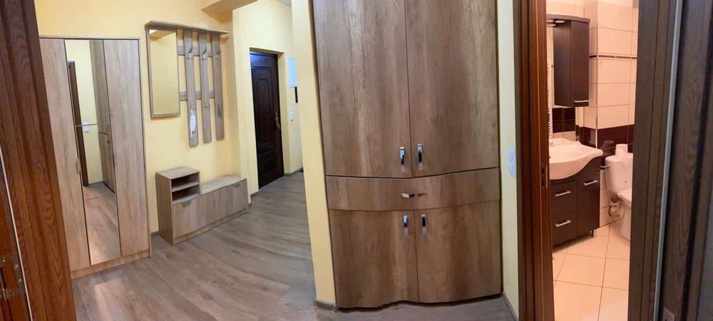 Apartament de inchiriat.