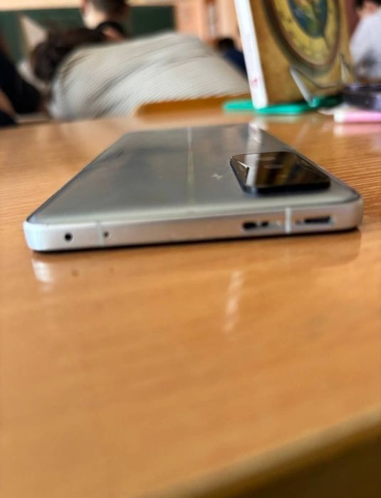 Poco f4 GT 8/128