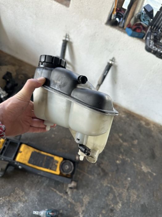 Казанче антифриз Mercedes E280 W211