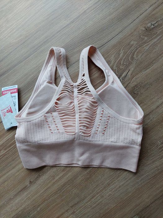 Спортен сутиен S размер Pro fit