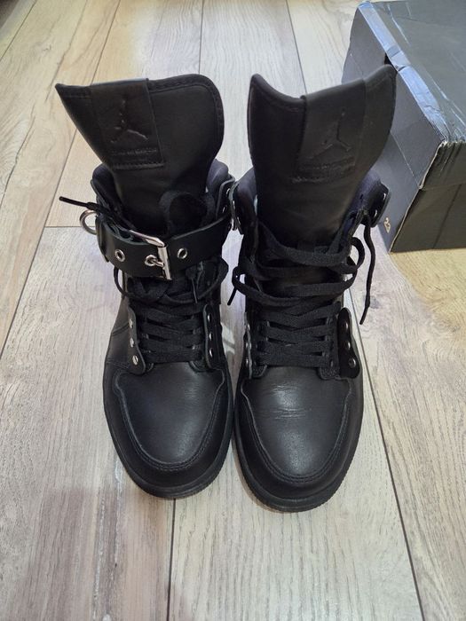 Air jordan x comme des garcons