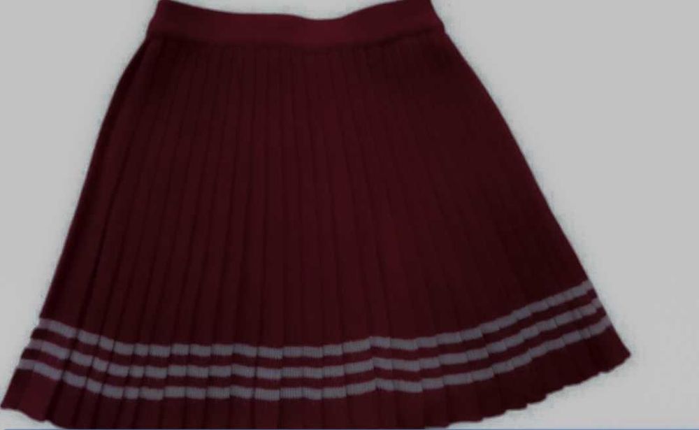 Костюм детский (тройка) из полушерсти, продаю