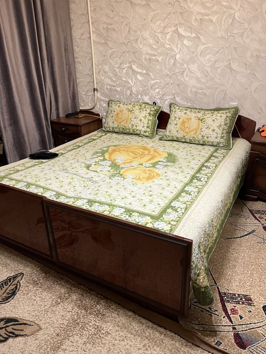 Кровать спальная