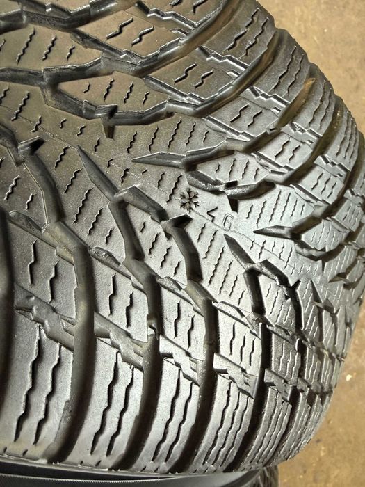 4x Anvelope iarna 205/60 R16 - Nokian Snowproof 1