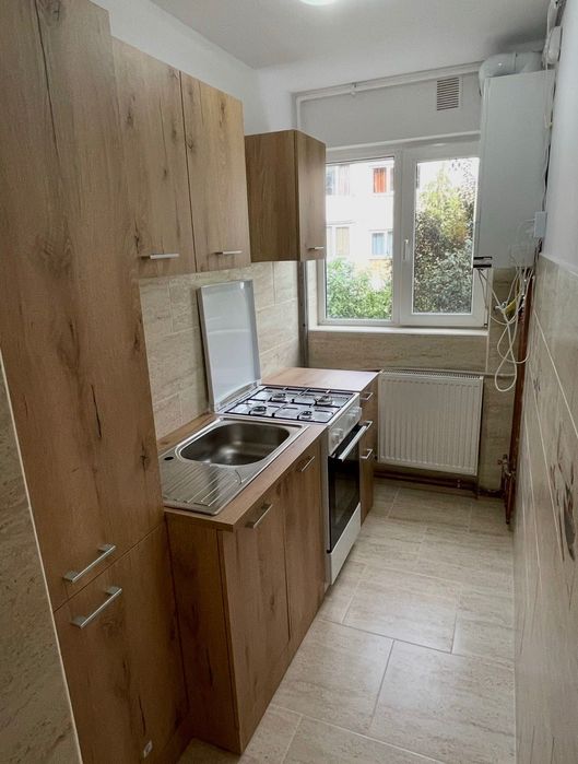 Apartament 3 camere de inchiriat