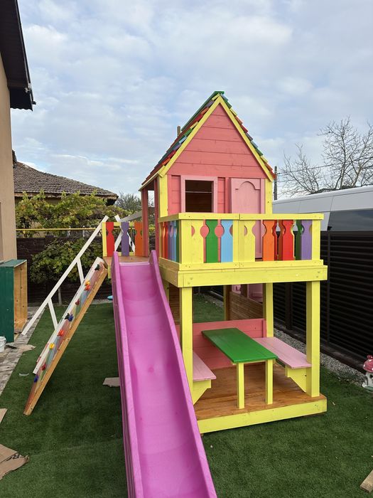 Loc de joaca casute de copii!