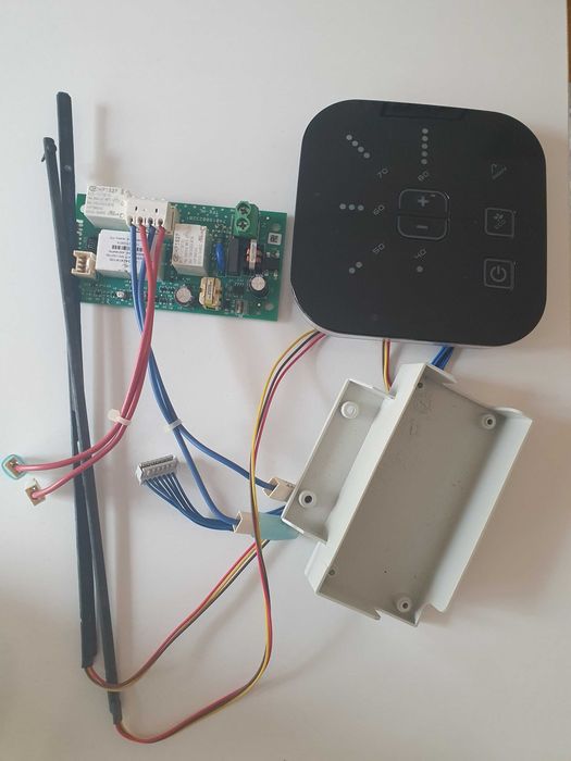 Платка и бутони за бойлер ariston