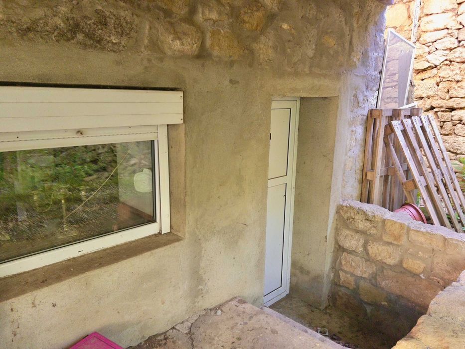 Продава се Къща в с. Аврен, Област Варна - 110 кв.м за 955 €/кв.м - Снимка #3